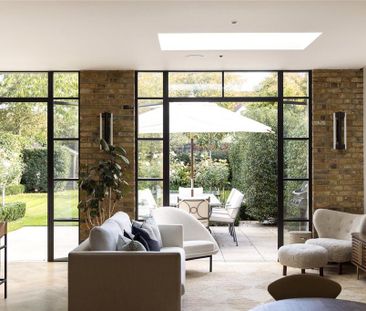 4 bedroom semi-detached house to rent - Photo 1