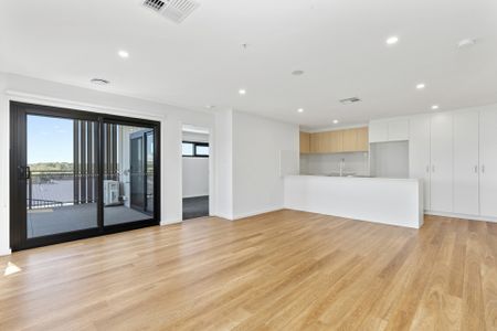 Stylish and Contemporary Design - Photo 2