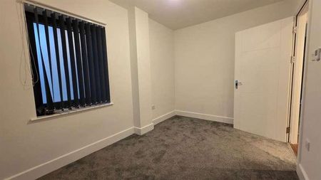 Flat, Green Lane, London, SW16 - Photo 2