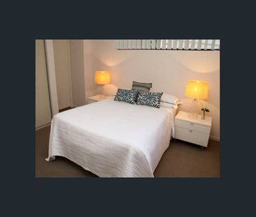 Atrium Open Plan - Level 2 - 2 Bedroom Unit - Rent Will Increase to... - Photo 4