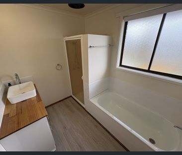 Freshly Updated Home - Photo 6