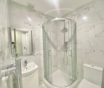 Park Avenue Grays, Property for rent - Photo 2