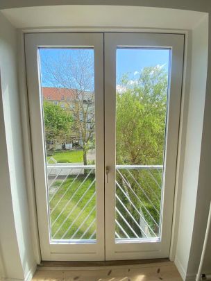 Rummelig lejlighed med fransk altan i Aalborgs hjerte - Foto 1