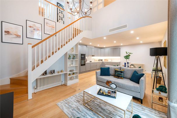 Woods Mews, W1K - Photo 1