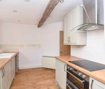 3 bedroom semi-detached house to rent - Photo 4