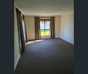 76 Cambridge Street, Port Noarlunga South, SA 5167 - Photo 4