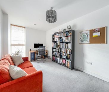 2 bedroom flat to rent - Photo 6