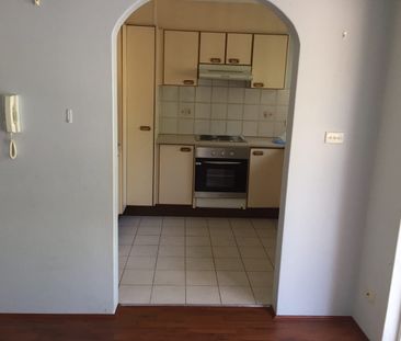 2 bedrooms unit in the quiet street - Photo 4