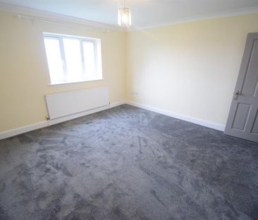 5 bedroom detached house to rent - Photo 5