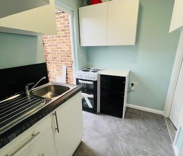 Studio to rent - Photo 5