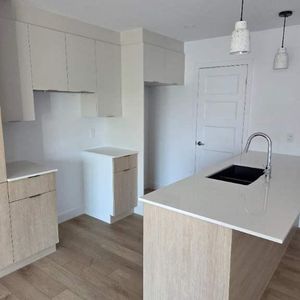 ✨ LOGEMENTS NEUFS 5 ½ HAUT DE GAMME À LOUER – À PARTIR DE 1595$/MOIS ✨ - Photo 2