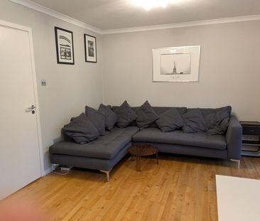 2 Bed Flat, Mermaid Court, SE16 - Photo 1