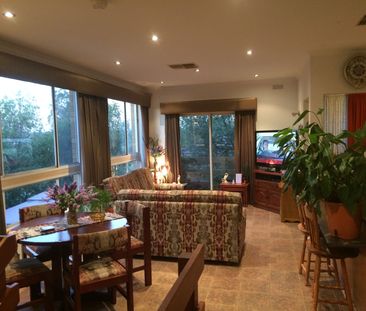 Westmeadows - Photo 4