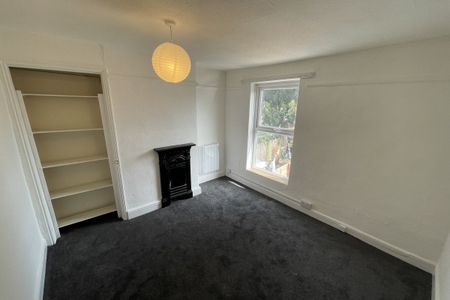 Exmouth Road - Photo 2