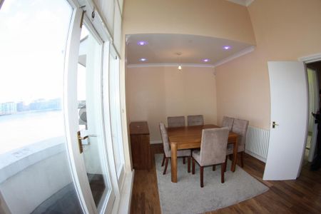 3 bedroom flat to rent - Photo 5