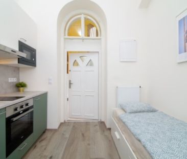 Zařízené útulné studio k pronájmu – Praha 2, Nové Město blízko metr... - Photo 1