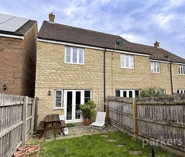 Chamberlain Close, Carterton, Oxfordshire, OX18 - Photo 5