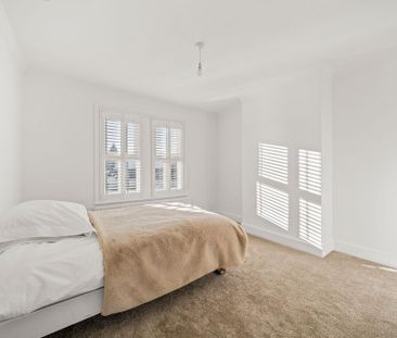 2 bedroom semi-detached house to rent - Photo 5