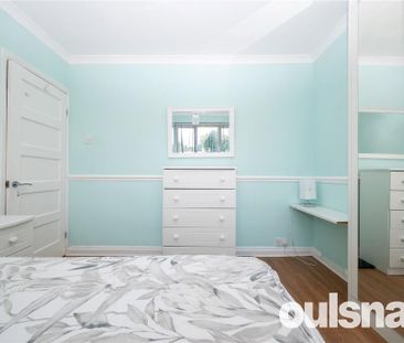 3 bedroom semi-detached house to rent - Photo 6