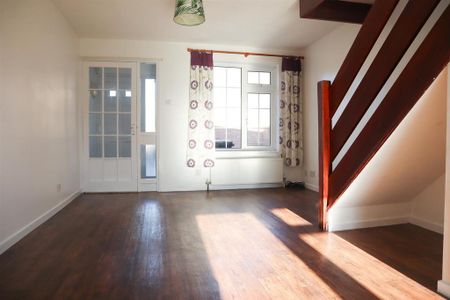 3 bedroom house to rent - Photo 2