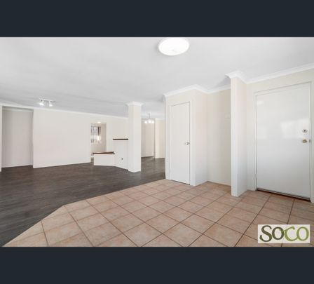 22 Broadmoor Grn, Currambine, WA 6028 - Photo 1