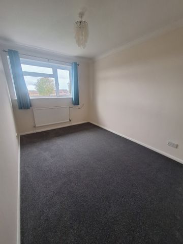 Redwood Road, Yeovil - Photo 4