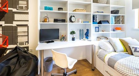 1 bedroom in a flat share to rent - Photo 3