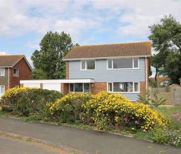 4 bedroom detached house to rent - Photo 6