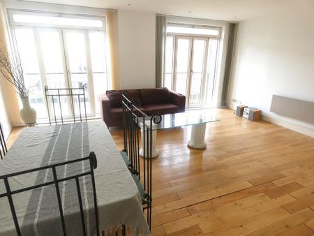 3 bedroom apartment to rent - Photo 4