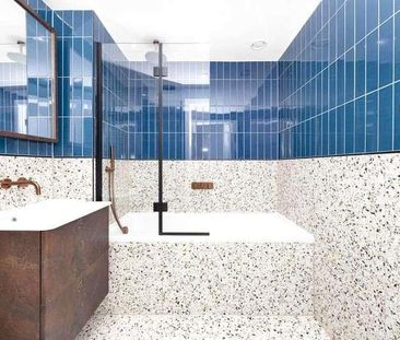 Monarch Square, Papillion Apartments, London, SW11 - Photo 2