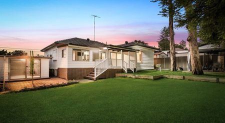 2 Vienna Street, Seven Hills NSW 2147 - House For Rent | Domain - Photo 2