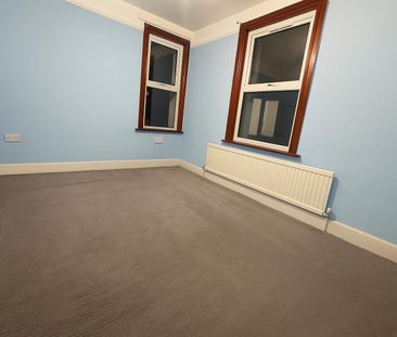3 Bedroom House To Let - HP13 - Photo 2