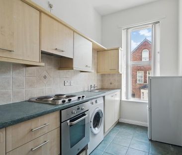 Flat 2, 16 Atlantic Avenue, Belfast, BT15 2HN - Photo 1
