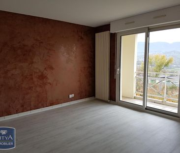 Location Appartement 2 pièces 44m² JACOB BELLECOMBETTE 73000 - Photo 2
