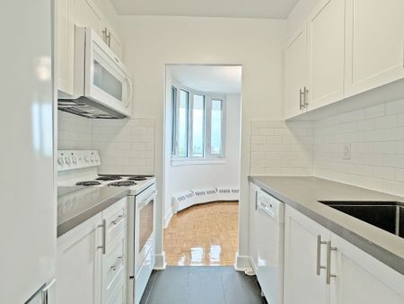For Lease - 485 Huron Street Unit# 403, Toronto, Ontario - Photo 3