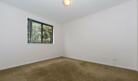 Two Bedroom Apartment in Great Area! - Photo 3
