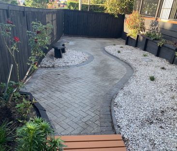 2 Bedroom 2 Bathroom Home - Photo 1