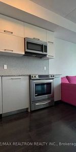 Yonge/North York City Centre Spacious +Upgraded 1Bdrm Modern Kitchen - Photo 4