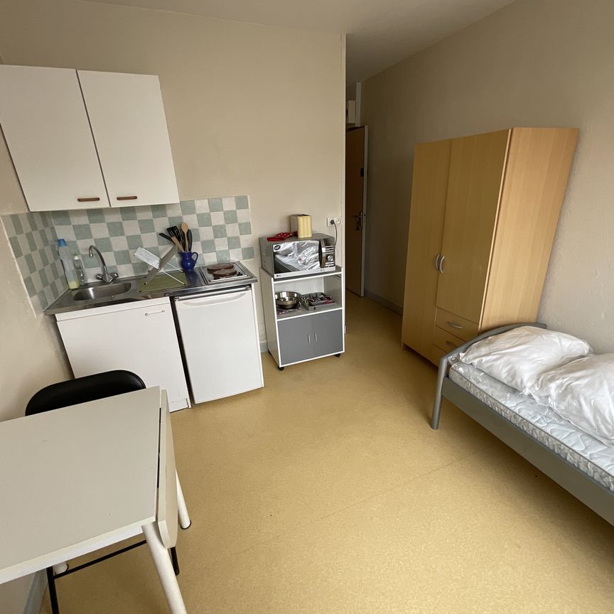 A LOUER - Studio meuble de 15.53m² - Photo 1