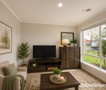 Spacious Family Home with Exceptional Outdoor Entertaining!! - Photo 3