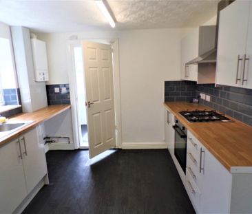 3 Bedroom Terraced House To Rent - Photo 6