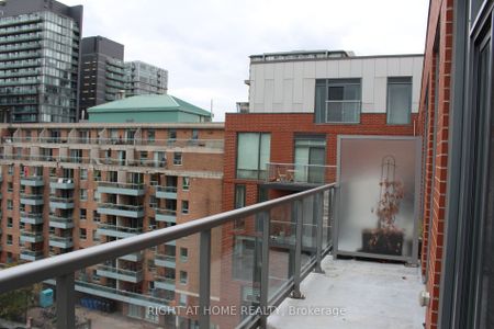 TEN93 Queen West Condos , #702 - Photo 4