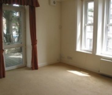 2 Double Bedroom Student Maisonette with terrace balcony - Lansdowne - Photo 1