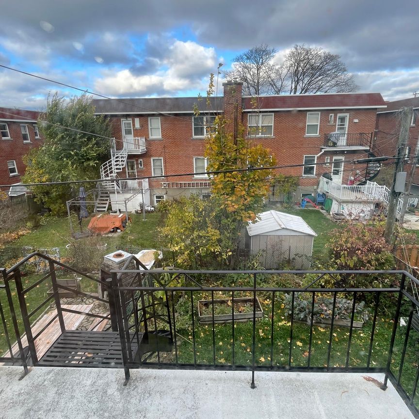 5307 Av. Bessborough - Photo 1