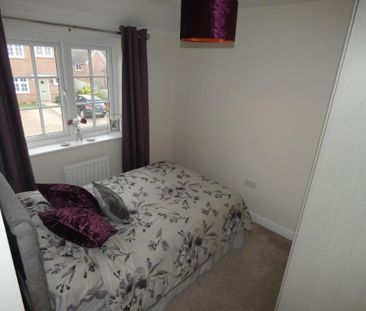 3 bedroom end of terrace house to rent - Photo 5