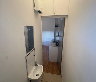 Studio Flat, Derby Road, L20 - Photo 4