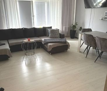 Schöne 3-Zimmer Wohnung mit Balkon - Photo 1