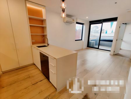 1 bed 1 bath - Photo 5