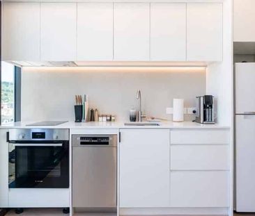 New built high level studio in Courtenay place! - Photo 3