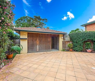 Immaculate Two Level Family Home - Photo 4